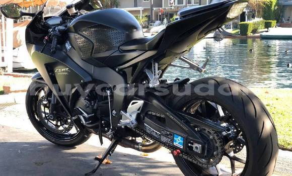 Buy Used Honda CBR 1000 RR Black Bike in Abu Hijar in Sinnar Buy Used Honda CBR 1000 RR Black Bike in Abu Hijar in Sinnar