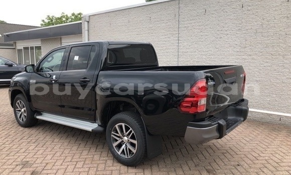 Buy Used Toyota Hilux Black Car in al–Khartum in al-Khartum Buy Used Toyota Hilux Black Car in al–Khartum in al-Khartum