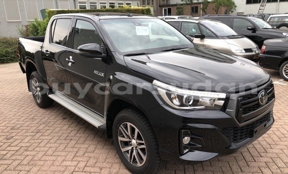 Buy Used Toyota Hilux Black Car in al–Khartum in al-Khartum Buy Used Toyota Hilux Black Car in al–Khartum in al-Khartum