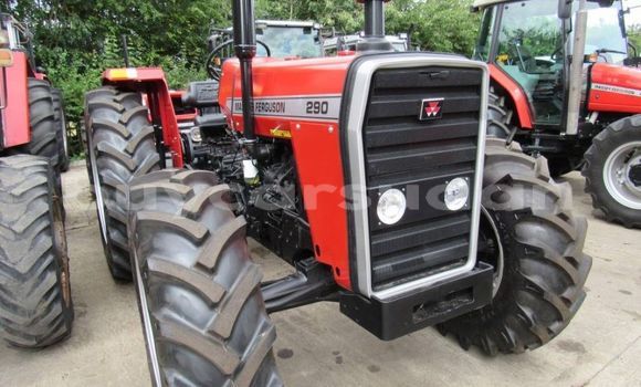 Buy Used Caterpillar 120 Black Truck in Port–Soudan in Red Sea