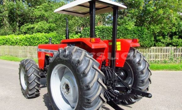 Buy Used Caterpillar 120 Black Truck in Port–Soudan in Red Sea Buy Used Caterpillar 120 Black Truck in Port–Soudan in Red Sea