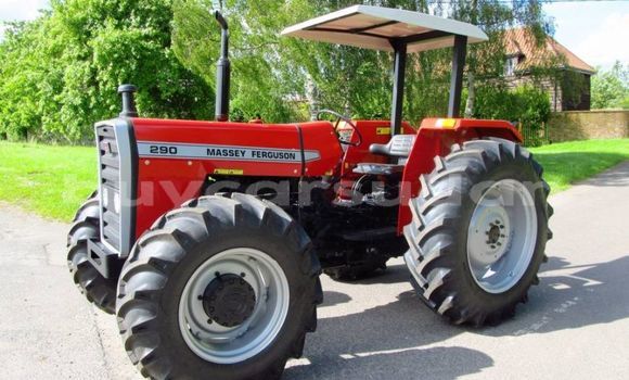 Buy Used Caterpillar 120 Black Truck in Port–Soudan in Red Sea Buy Used Caterpillar 120 Black Truck in Port–Soudan in Red Sea