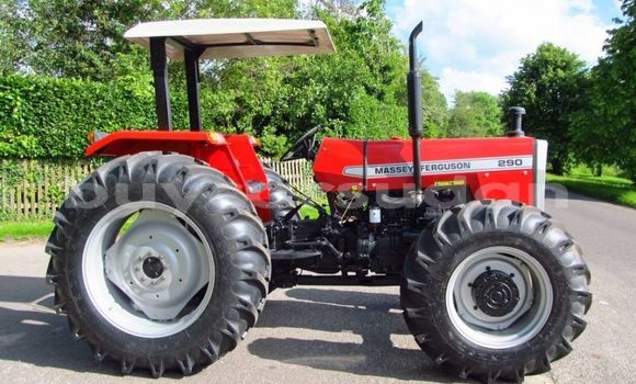 Buy Used Caterpillar 120 Black Truck in Port–Soudan in Red Sea Buy Used Caterpillar 120 Black Truck in Port–Soudan in Red Sea