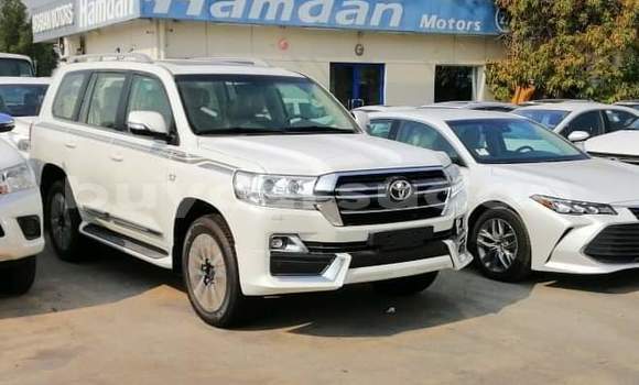 Buy Import Toyota Land Cruiser White Car in Khartoum in Khartoum