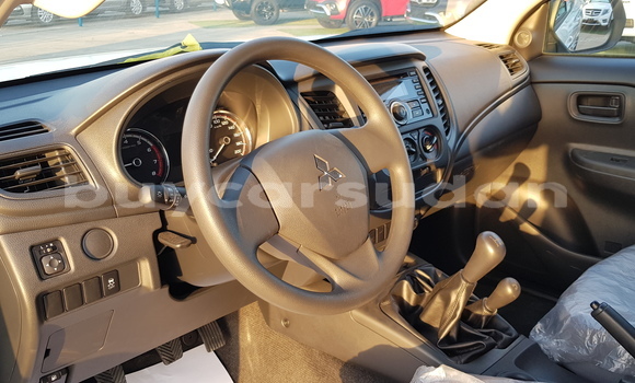 Buy New Mitsubishi L200 White Car in ad–Dindar in Sinnar Buy New Mitsubishi L200 White Car in ad–Dindar in Sinnar