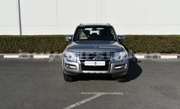Acheter Occasion Voiture Mitsubishi Pajero Gris à Import - Dubai, État d'Al Jazirah Acheter Occasion Voiture Mitsubishi Pajero Gris à Import - Dubai, État d'Al Jazirah