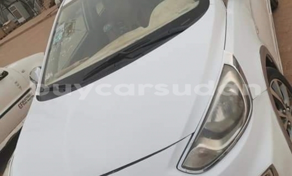 Buy Used Hyundai Accent White Car in al–Khartum Bahri in al-Khartum Buy Used Hyundai Accent White Car in al–Khartum Bahri in al-Khartum