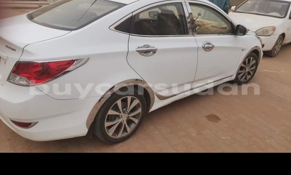 Buy Used Hyundai Accent White Car in al–Khartum Bahri in al-Khartum Buy Used Hyundai Accent White Car in al–Khartum Bahri in al-Khartum