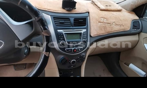 Buy Used Hyundai Accent White Car in al–Khartum Bahri in al-Khartum Buy Used Hyundai Accent White Car in al–Khartum Bahri in al-Khartum