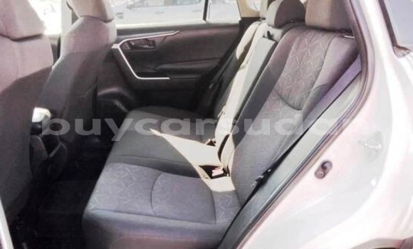 Buy Used Toyota RAV4 White Car in Juba in Bahr-al-Jabal Buy Used Toyota RAV4 White Car in Juba in Bahr-al-Jabal