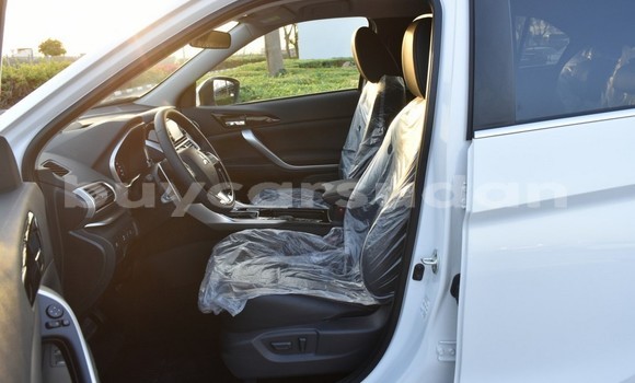 Acheter Neuf Voiture Mitsubishi Eclipse Cross Blanc à Import - Dubai, État d'Al Jazirah Acheter Neuf Voiture Mitsubishi Eclipse Cross Blanc à Import - Dubai, État d'Al Jazirah