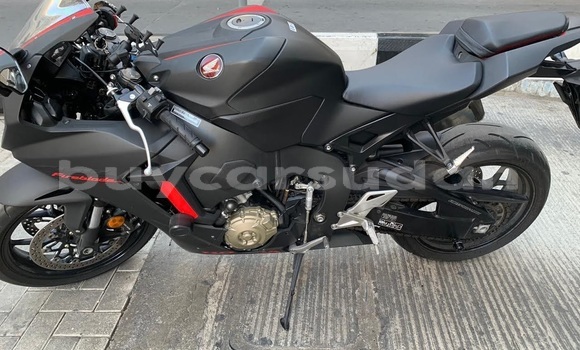 Acheter Occasion Moto Honda CBR 1000 RR Noir à Abu 'Usar, al-Jazirah