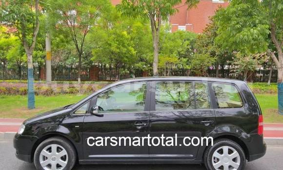 Buy Used Volkswagen Touran Silver Car in al–Khartum Bahri in al-Khartum Buy Used Volkswagen Touran Silver Car in al–Khartum Bahri in al-Khartum