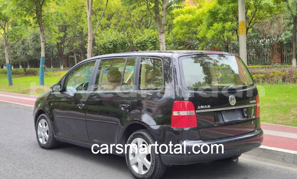 Buy Used Volkswagen Touran Silver Car in al–Khartum Bahri in al-Khartum Buy Used Volkswagen Touran Silver Car in al–Khartum Bahri in al-Khartum
