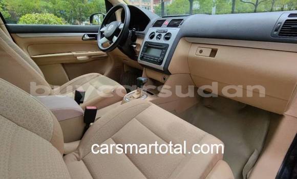Buy Used Volkswagen Touran Silver Car in al–Khartum Bahri in al-Khartum Buy Used Volkswagen Touran Silver Car in al–Khartum Bahri in al-Khartum