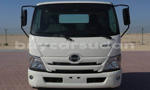 Buy New Hino 916 White Truck in Import - Dubai in Al Jazirah State