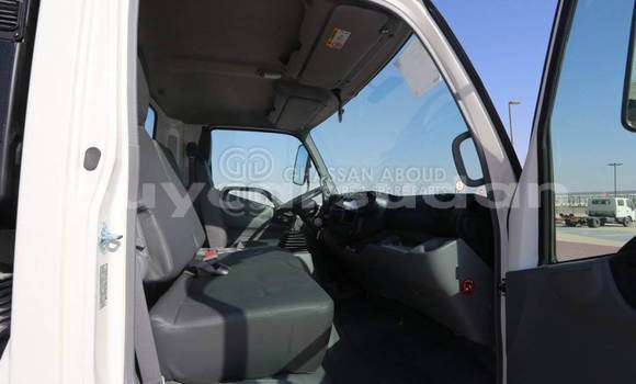 Buy New Hino 916 White Truck in Import - Dubai in Al Jazirah State Buy New Hino 916 White Truck in Import - Dubai in Al Jazirah State