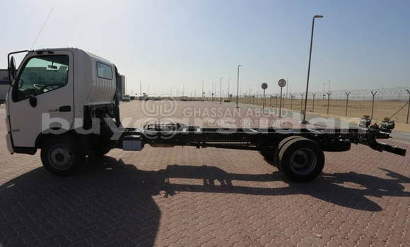 Buy New Hino 916 White Truck in Import - Dubai in Al Jazirah State Buy New Hino 916 White Truck in Import - Dubai in Al Jazirah State