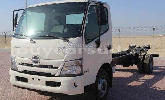 Buy New Hino 916 White Truck in Import - Dubai in Al Jazirah State Buy New Hino 916 White Truck in Import - Dubai in Al Jazirah State