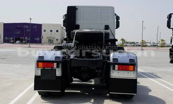 Buy New Iveco Trakker White Truck in Import - Dubai in Al Jazirah State Buy New Iveco Trakker White Truck in Import - Dubai in Al Jazirah State