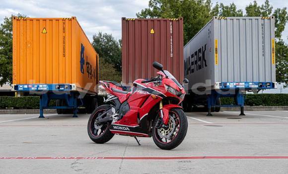 Buy Import Honda CBR Red Bike in ad–Damazin in an-Nil-al-Azraq Buy Import Honda CBR Red Bike in ad–Damazin in an-Nil-al-Azraq