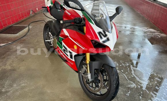 Buy Used Ducati Panigale Red Bike in al–Khartum in al-Khartum Buy Used Ducati Panigale Red Bike in al–Khartum in al-Khartum