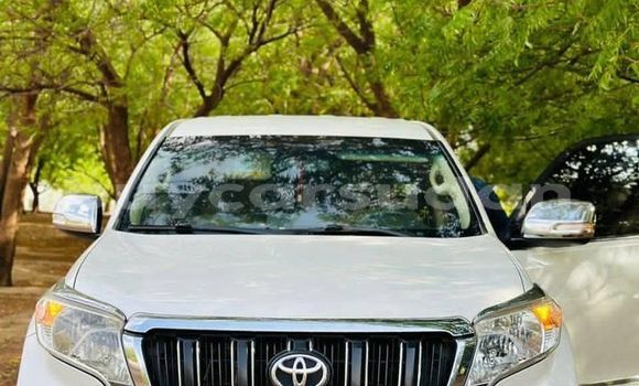 Buy Used Toyota Prado White Car in Khartoum in Khartoum Buy Used Toyota Prado White Car in Khartoum in Khartoum