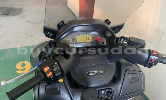 Acheter Occasion Moto Suzuki Boulevard Noir à Abu Hijar, Sinnar Acheter Occasion Moto Suzuki Boulevard Noir à Abu Hijar, Sinnar