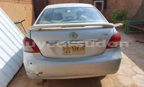 Acheter Occasion Voiture Toyota Yaris Blanc à Khartoum, Khartoum Acheter Occasion Voiture Toyota Yaris Blanc à Khartoum, Khartoum