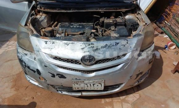 Acheter Occasion Voiture Toyota Yaris Blanc à Khartoum, Khartoum Acheter Occasion Voiture Toyota Yaris Blanc à Khartoum, Khartoum
