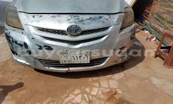 Acheter Occasion Voiture Toyota Yaris Blanc à Khartoum, Khartoum Acheter Occasion Voiture Toyota Yaris Blanc à Khartoum, Khartoum
