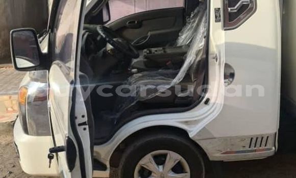 Buy Used Toyota FunCargo White Car in Khartoum in Khartoum Buy Used Toyota FunCargo White Car in Khartoum in Khartoum