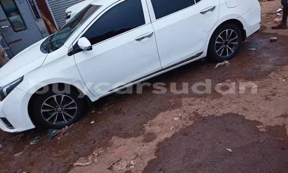 Buy Used Toyota Altezza White Car in Khartoum in Khartoum Buy Used Toyota Altezza White Car in Khartoum in Khartoum