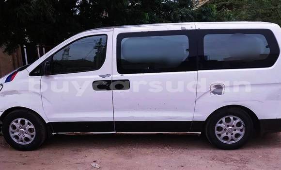 Buy Used Hyundai H1 White Car in Khartoum in Khartoum Buy Used Hyundai H1 White Car in Khartoum in Khartoum