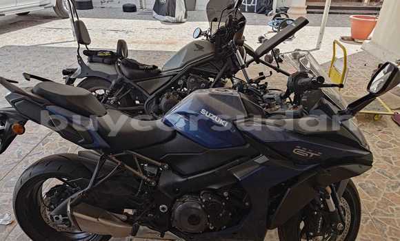Buy Used Suzuki GSX Blue Bike in Abu Hijar in Sinnar