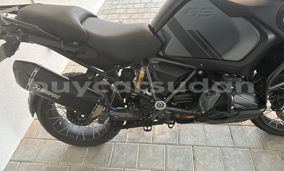 Buy Used BMW GS Black Bike in Bur in Junqali Buy Used BMW GS Black Bike in Bur in Junqali