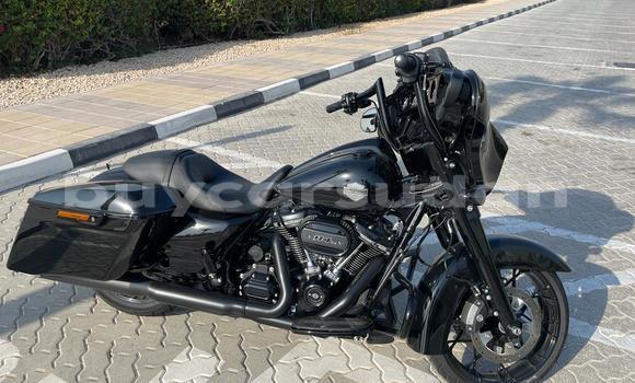 Buy Used Harley Davidson Street Glide Black Bike in Bur Sudan in al-Bahr-al-Ahmar