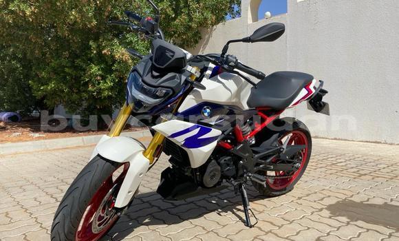 Buy Used BMW G White Bike in Bur Sudan in al-Bahr-al-Ahmar