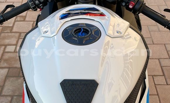Buy Used BMW S 1000 White Bike in al–Khartum Bahri in al-Khartum Buy Used BMW S 1000 White Bike in al–Khartum Bahri in al-Khartum