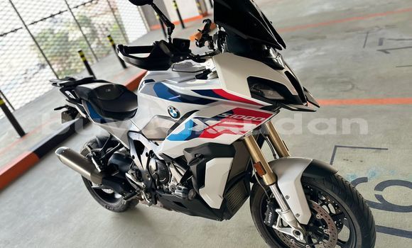 Buy Used BMW S 1000 White Bike in Abu Hijar in Sinnar Buy Used BMW S 1000 White Bike in Abu Hijar in Sinnar
