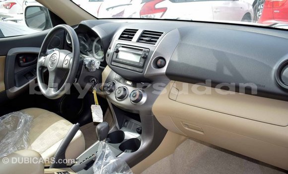 Buy Import Toyota HiAce Other Truck in Import - Dubai in Al Jazirah State Buy Import Toyota HiAce Other Truck in Import - Dubai in Al Jazirah State