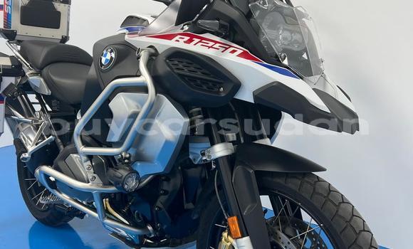 Buy Used BMW GS Beige Bike in Abu Hijar in Sinnar