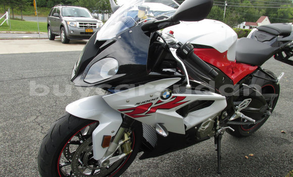 Buy Used BMW F 700 White Bike in Dongola in Northern