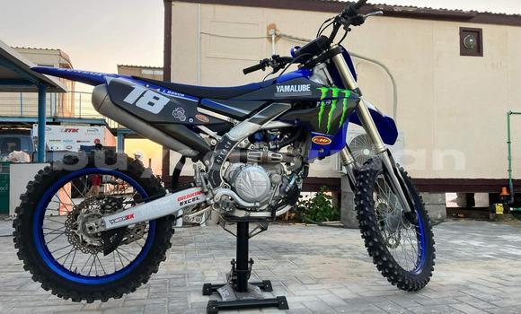 Buy Used Yamaha YZ450F Beige Bike in Bur Sudan in al-Bahr-al-Ahmar