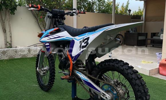 Buy Used KTM 125 Beige Bike in Abu Hijar in Sinnar