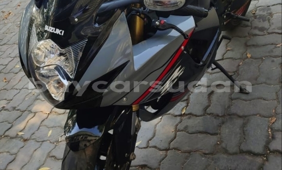 Buy Used Suzuki GSX–R Beige Bike in Abu Hijar in Sinnar