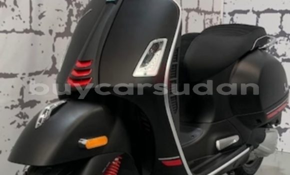 Buy Used Vespa GTS Black Bike in Bur Sudan in al-Bahr-al-Ahmar