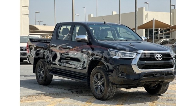 Buy Used Toyota Hilux White Car in al–Khartum in al-Khartum Buy Used Toyota Hilux White Car in al–Khartum in al-Khartum