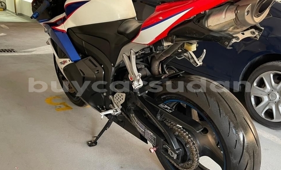 Buy Used Honda CBR White Bike in Abu Hijar in Sinnar Buy Used Honda CBR White Bike in Abu Hijar in Sinnar