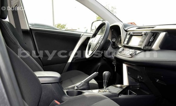 Buy Import Toyota HiAce Other Truck in Import - Dubai in Al Jazirah State Buy Import Toyota HiAce Other Truck in Import - Dubai in Al Jazirah State